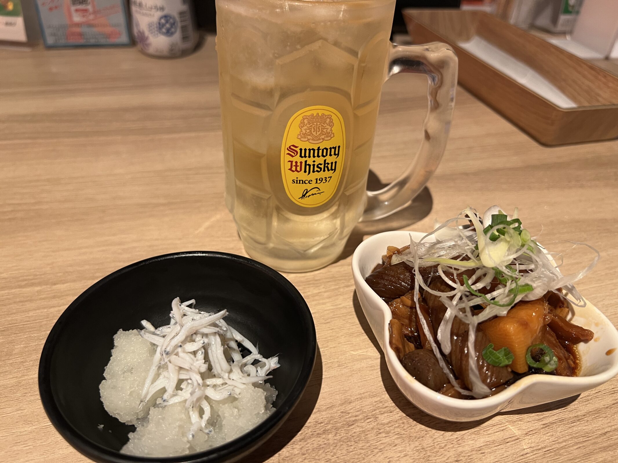 スカイスパYOKOHAMA サ飯 ハイボールともつ煮・冷奴