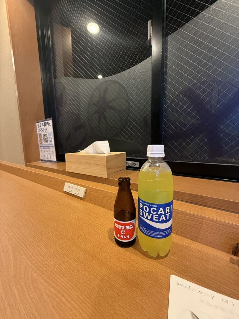 自販機で買ったオロナミンCとポカリスエット